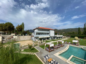 A Ponte Studios & Apartments
